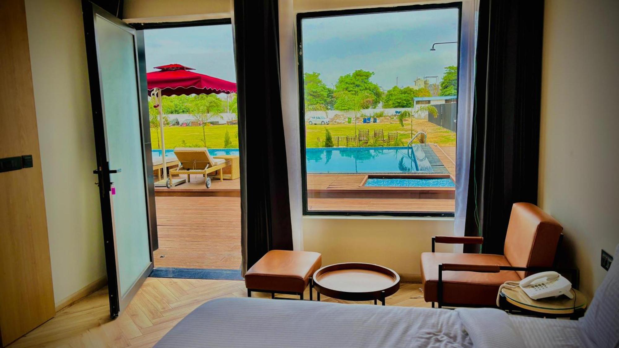 Vintclub Resort Lucknow Buitenkant foto