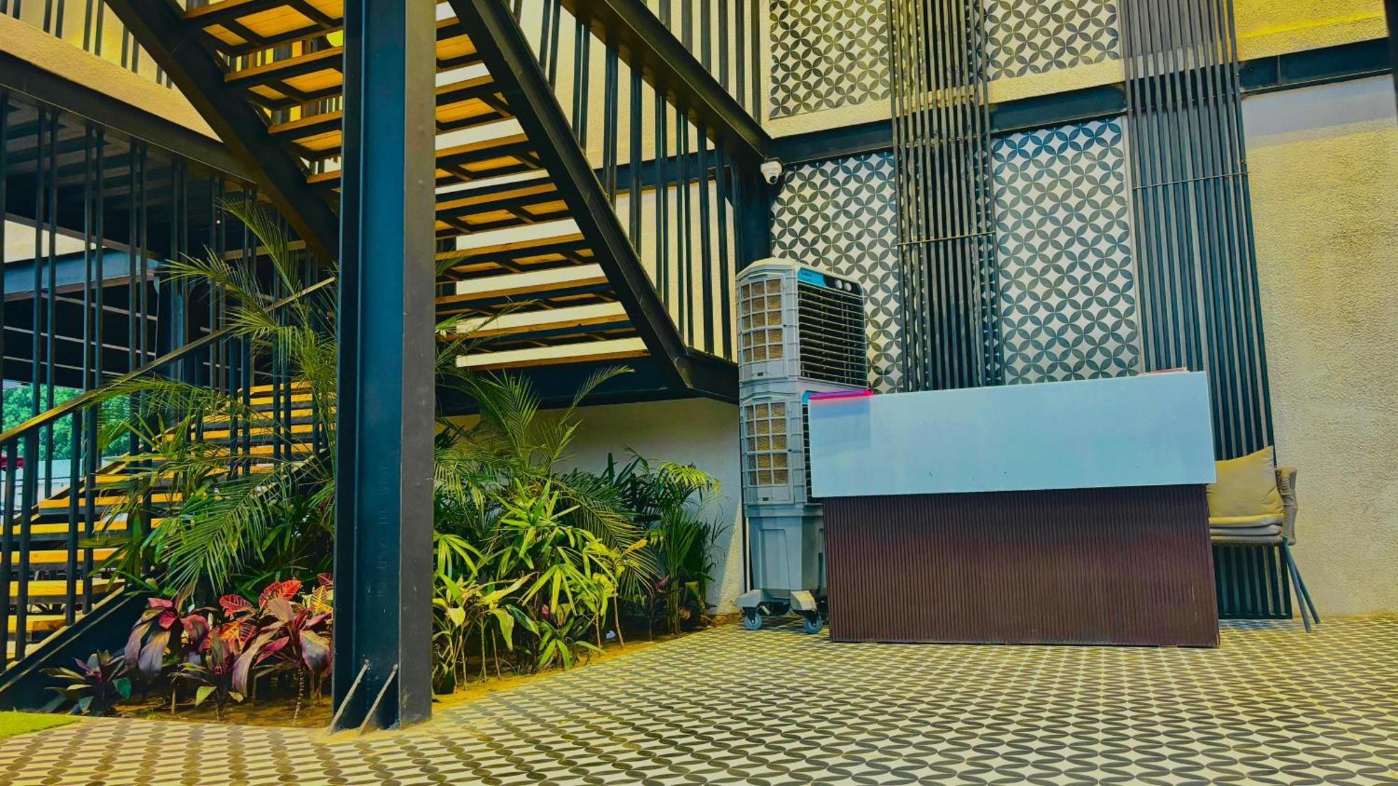Vintclub Resort Lucknow Buitenkant foto