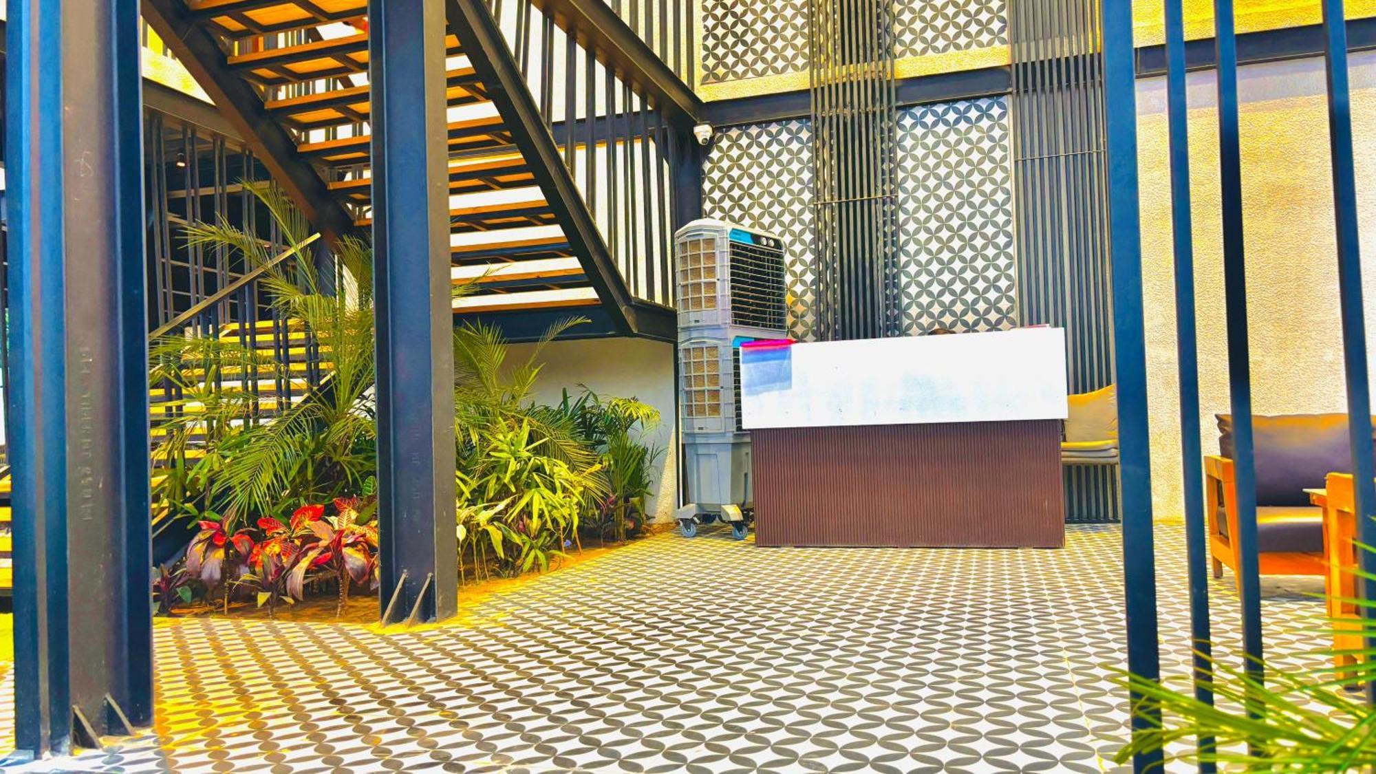 Vintclub Resort Lucknow Buitenkant foto